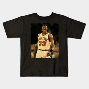 Patrick Ewing - Vintage Design Of Basketball Kids T-Shirt